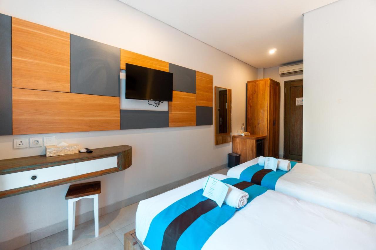 Casa Kayu Aya Hotel Seminyak Buitenkant foto