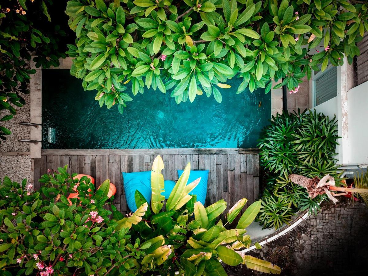 Casa Kayu Aya Hotel Seminyak Buitenkant foto