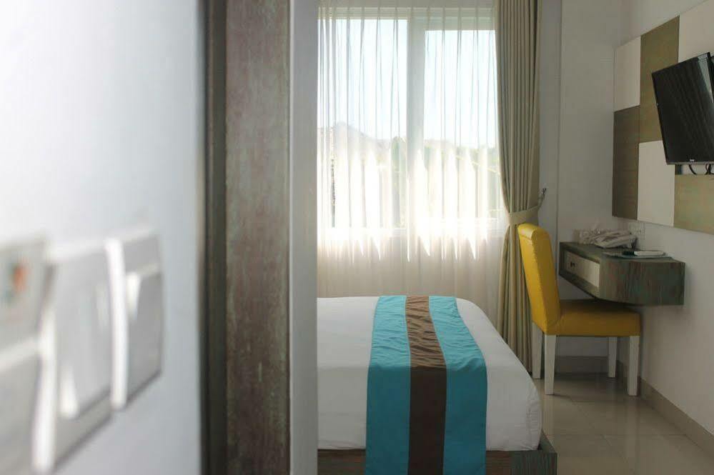 Casa Kayu Aya Hotel Seminyak Buitenkant foto